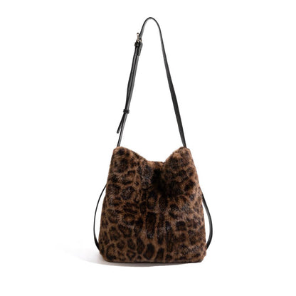 Zeitgenössische Kunstpelz-Handtasche