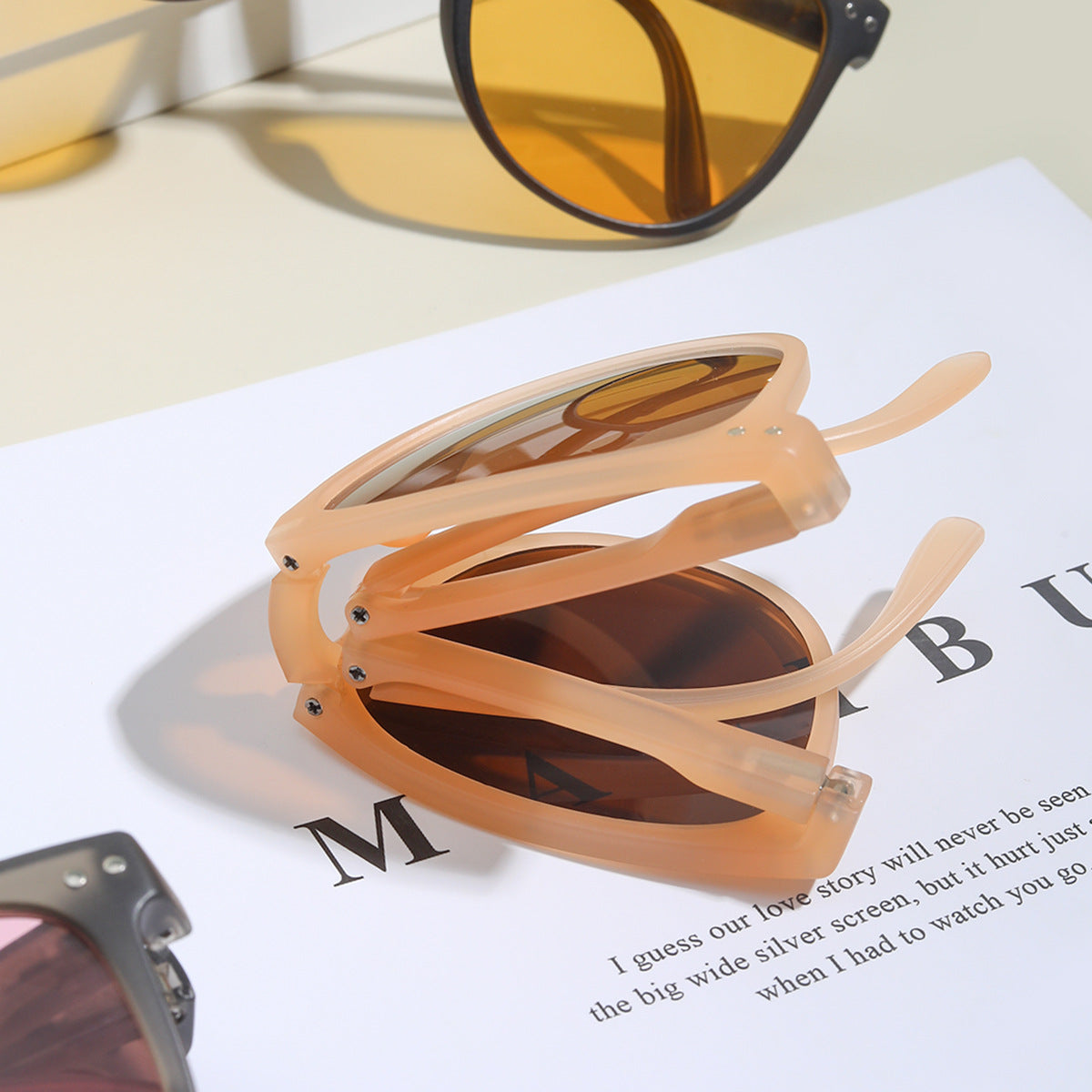 Damen stylische Sonnenbrille mit luxuriösem Acetat-Rahmen Brehn