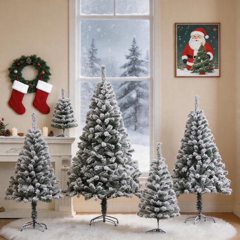 Künstlicher verschneiter Weihnachtsbaum