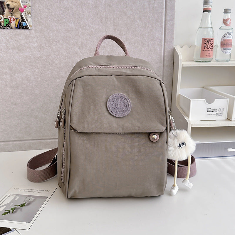 Kompakter Mehrfach-Taschen Schulrucksack