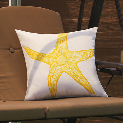 Quadratischer Outdoor-Kissenbezug mit großflächigem Seestern‑Motiv aus wasserabweisendem Polyester Brehn
