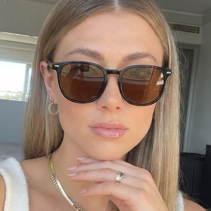 Damen modische Sonnenbrille mit robustem Kunststoffrahmen und hochwertigem UV-Schutz Brehn