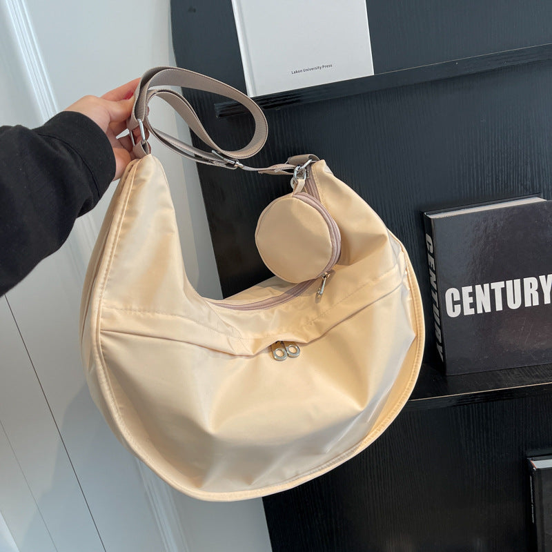 Stilvolle leichte Hobo Tasche Brehn