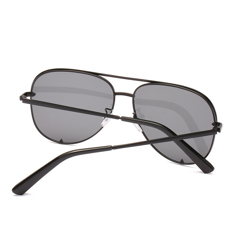 Modebewusste Aviator-Sonnenbrillen Brehn