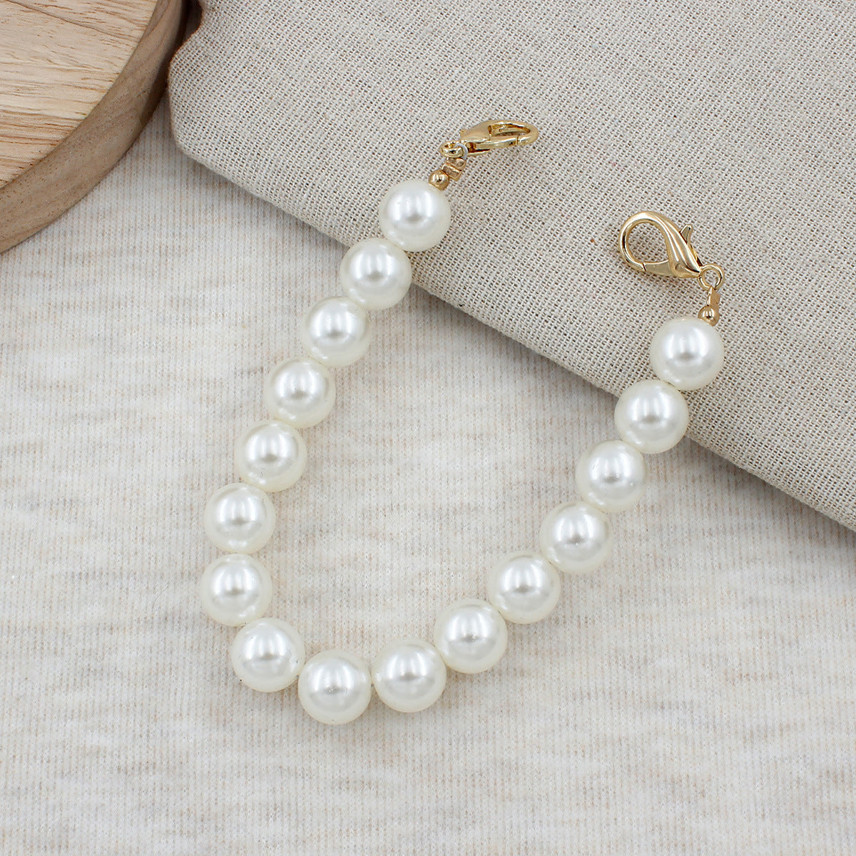 Elegantes Perlenaccessoire Brehn