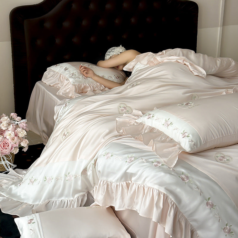 Romantische Bestickte Blumen Satin-Trimm Bettbezug & Rüschenshams Set