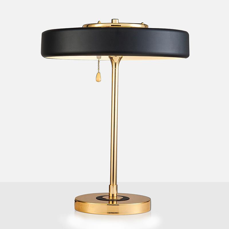 Moderne Messing Tischlampe