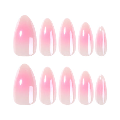 Kunstvolle Nagelverlängerungen im eleganten Ombre-Design Brehn