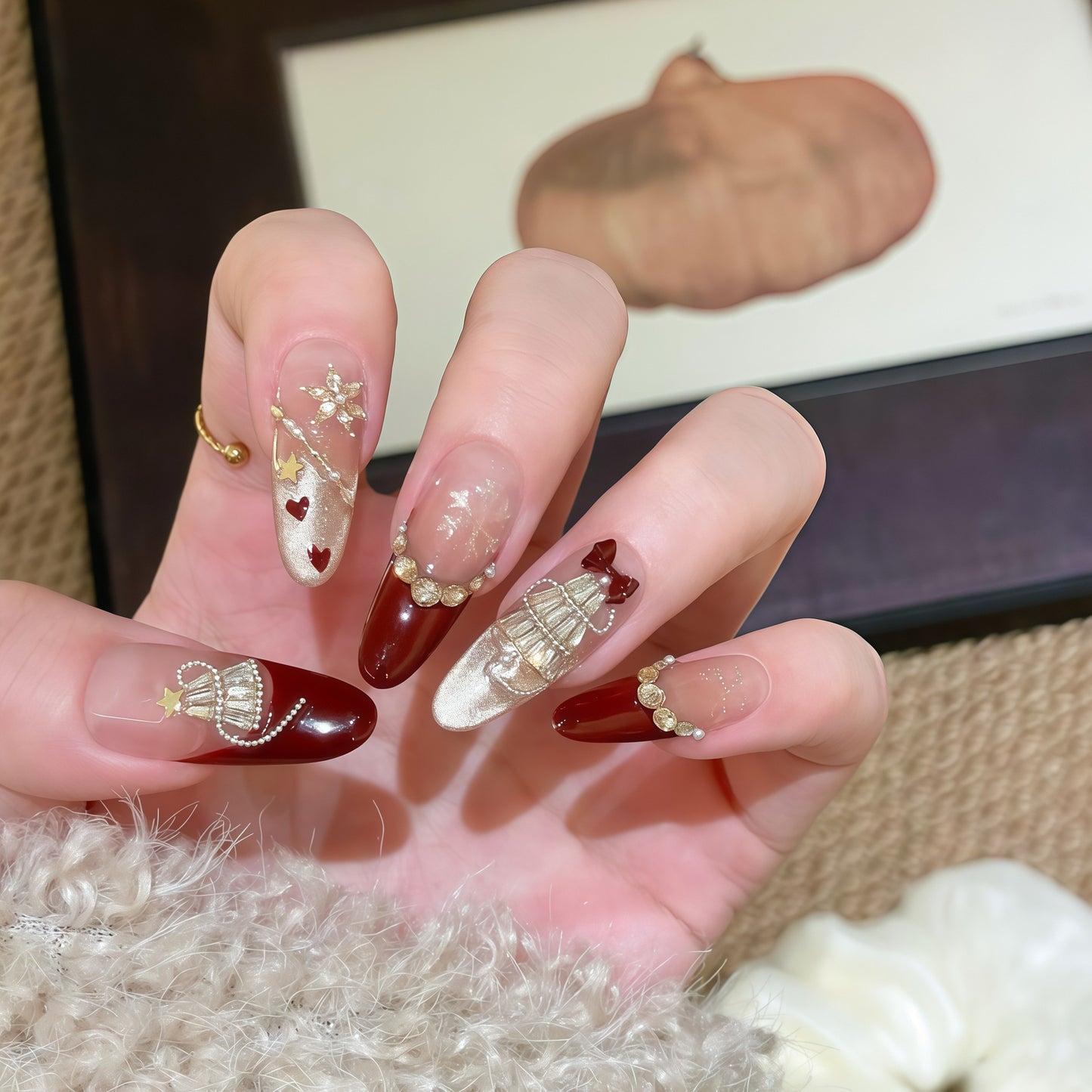 Kunstnagelspitzen mit Festlichem Glamour-Design Brehn