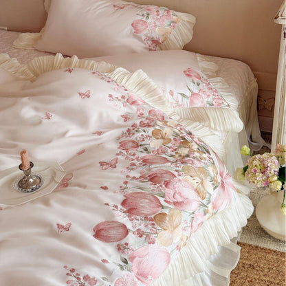 Luxuriöses besticktes Satin-Bettwäscheset mit Rüschen und floralen Details