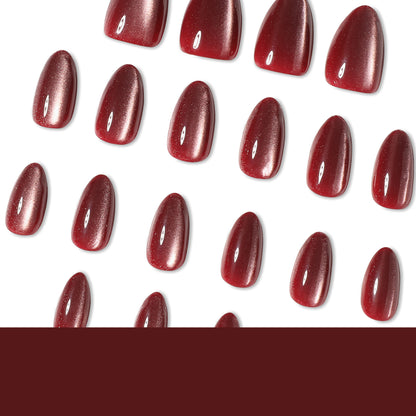 Kunstvolle Gel-Nägel in elegantem Hochglanz Finish Brehn