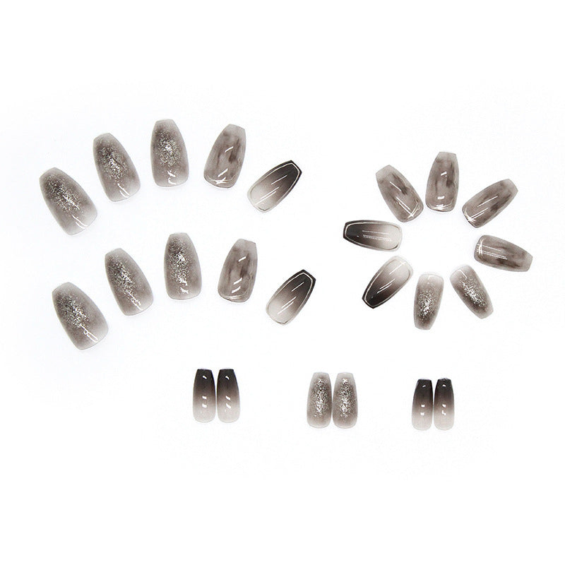 Stylische Acryl-Nagelkunst Brehn