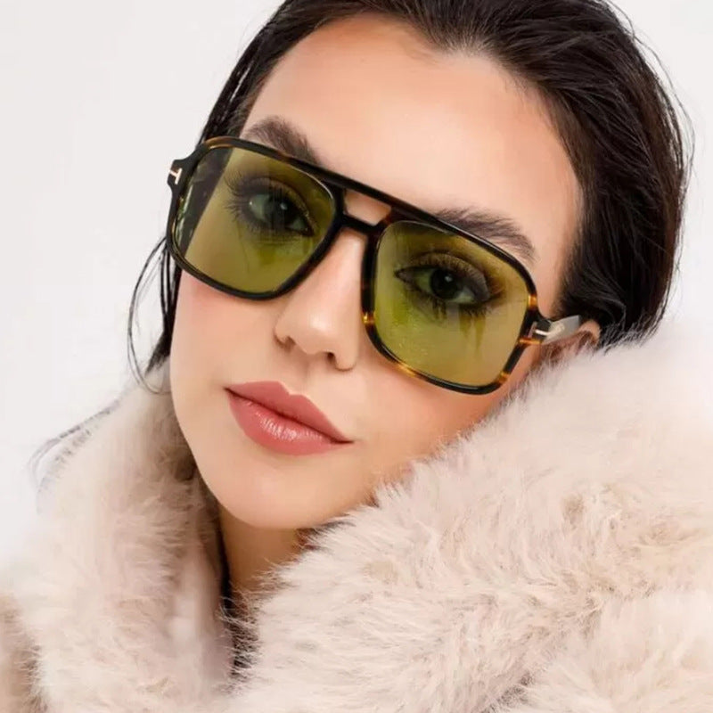 Damen quadratische Designerbrille mit filigranem Rahmen und modernem Kunststoffmaterial Brehn