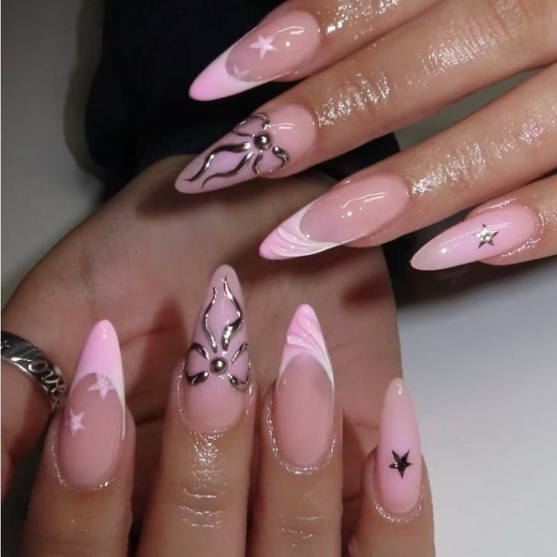 Premium Press-On Nail Set mit dekorativen Akzenten Brehn