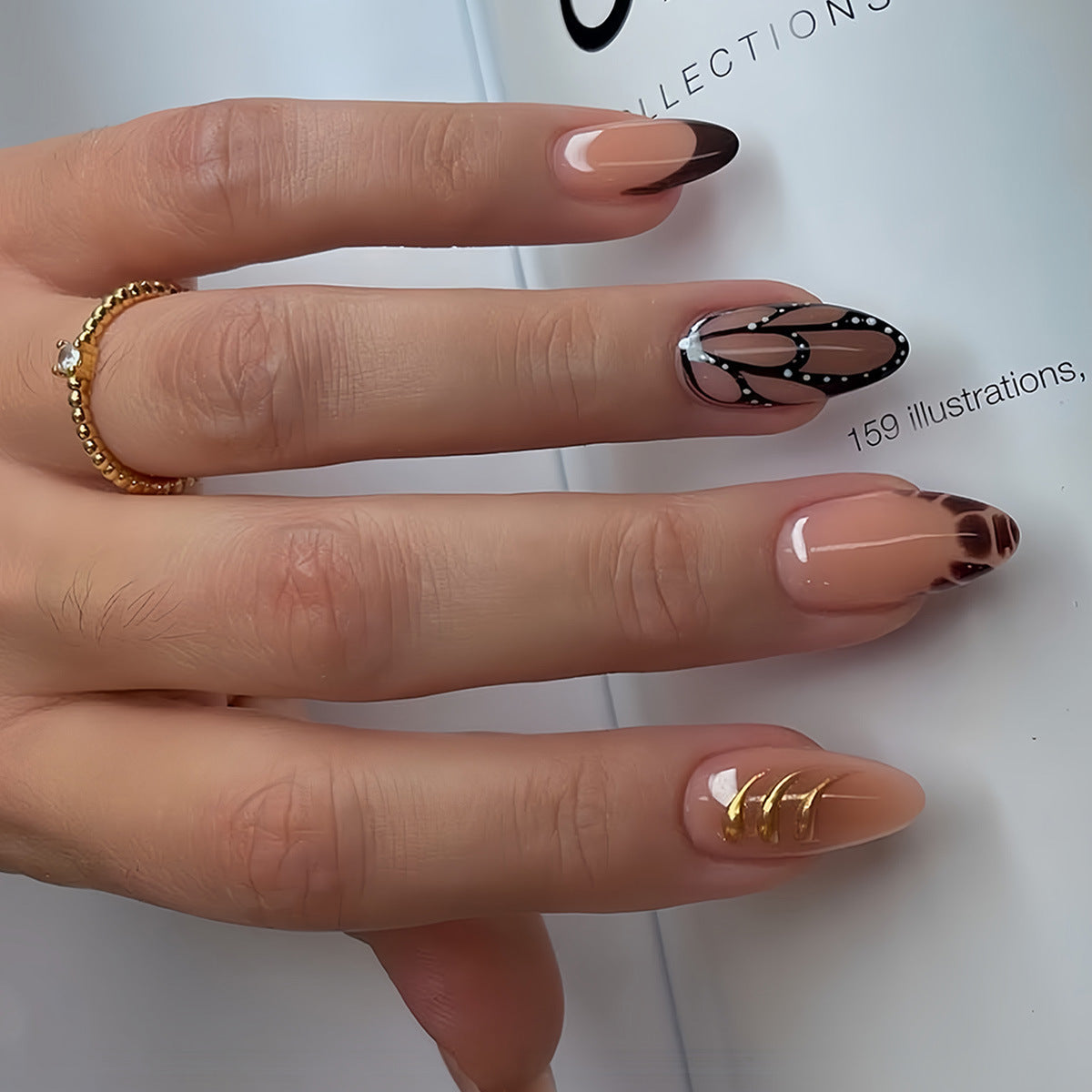 Chic Dekorative Druck-Ne Nail Art Brehn