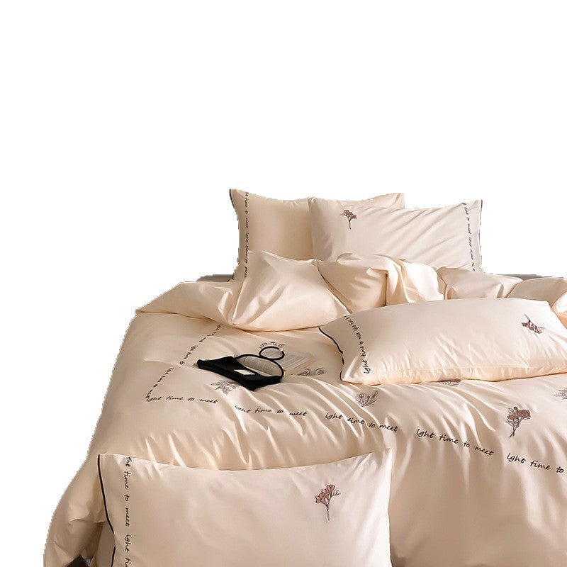Bestickte Baumwollsatin Bettbezugset mit floralem Muster und Schriftzug-Rand