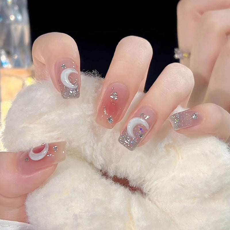 Elegante Nagelpflege Brehn