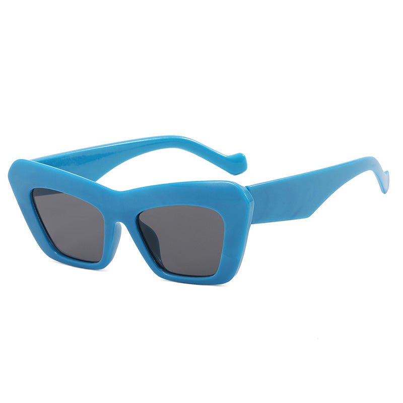 Fette geometrische Katzenaugen-Sonnenbrille