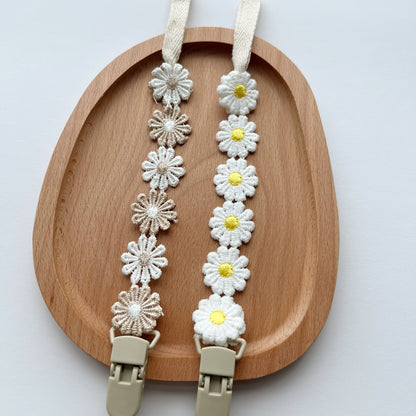 Crochet Daisy Schnullerclip mit Baumwollband