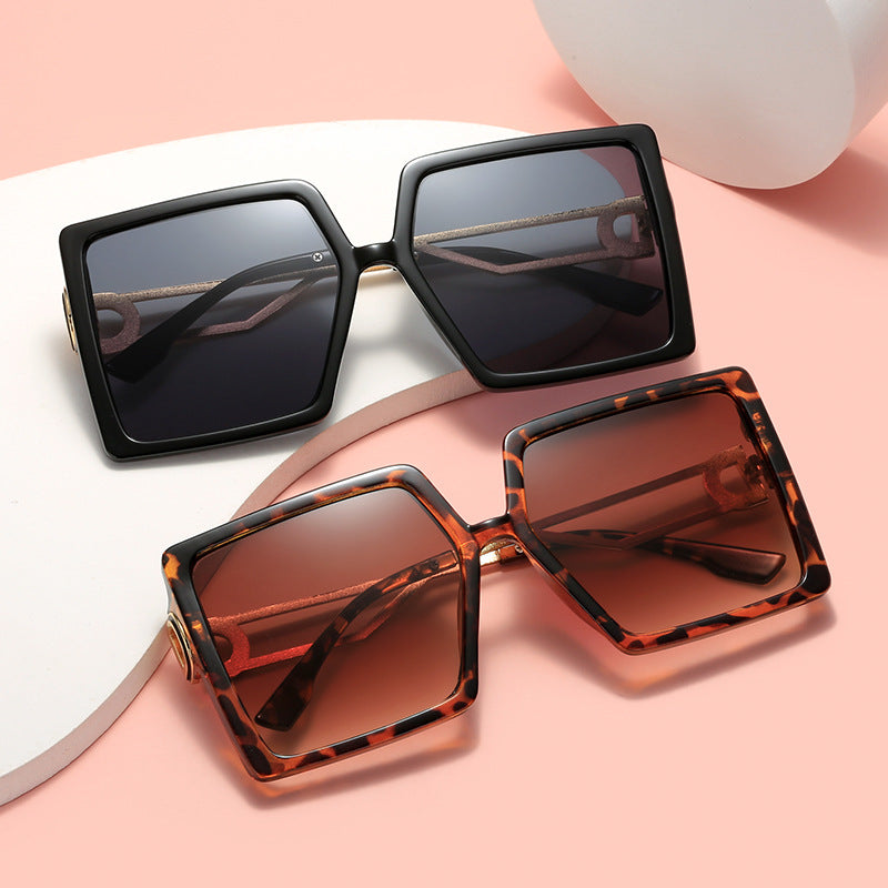 Damen oversized quadratische Sonnenbrille mit elegantem Metallgestell und polarisierenden Gläsern Brehn