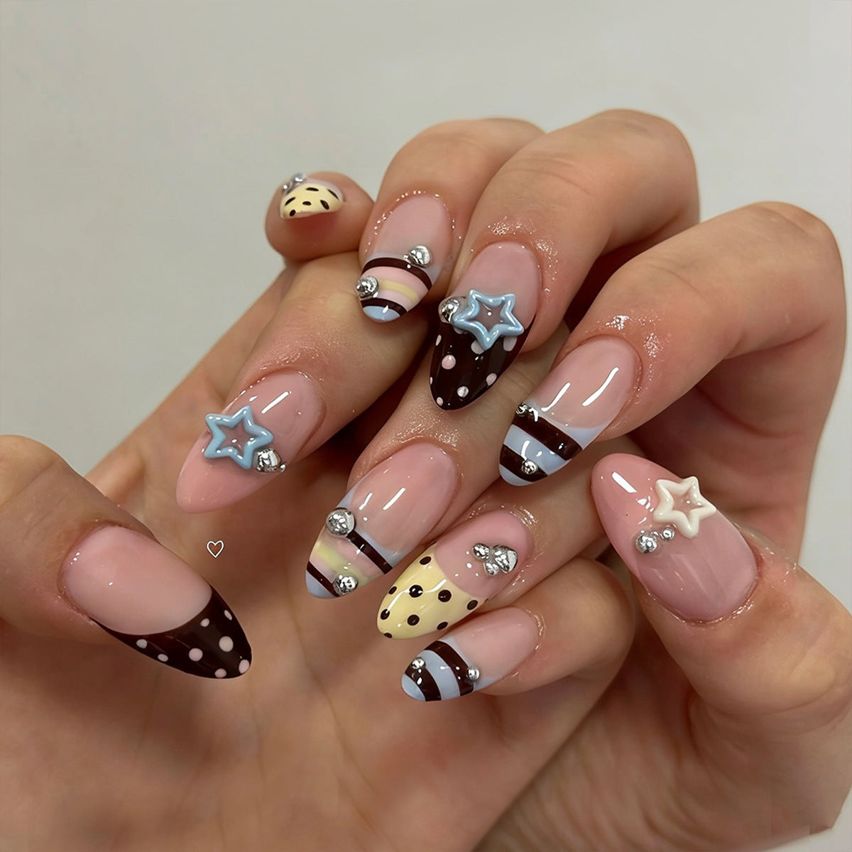 Künstliche Nagelkunst Brehn