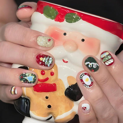 Weihnachtskunstnagelset mit festlichen Motiven und bunten Designs Brehn