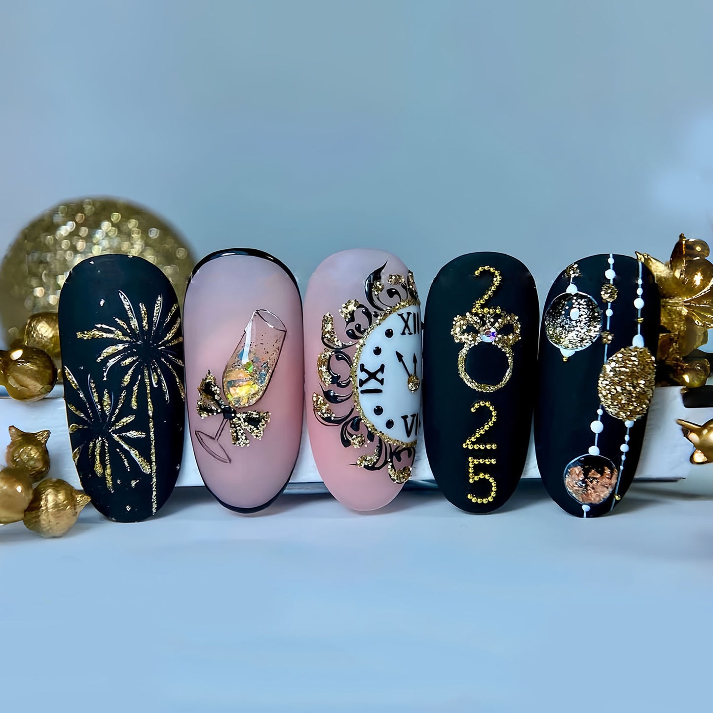 Festliche Neujahrs thematische Press-On Nail Art Brehn