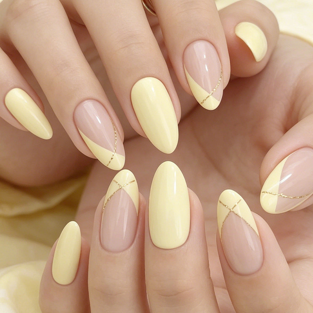 Elegantes French Tip Nagelkunst Set Brehn