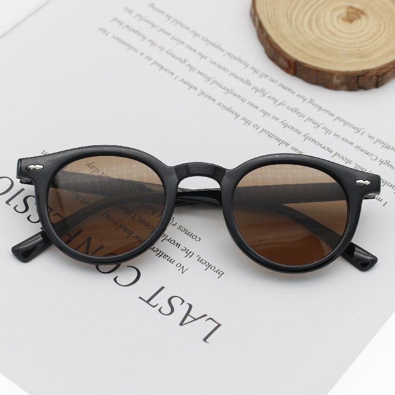 Damen Runde Sonnenbrille mit elegantem Design Brehn