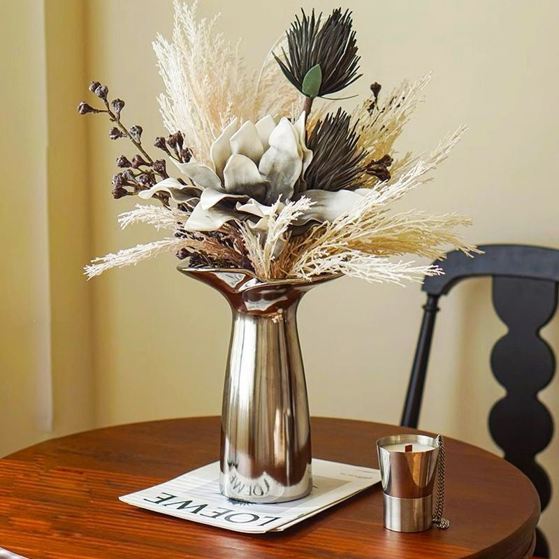 Dekorativer getrockneter Blumen-Tischschmuck