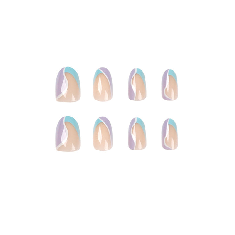 Kunstvolle Nagelkunst mit elegantem Design Brehn