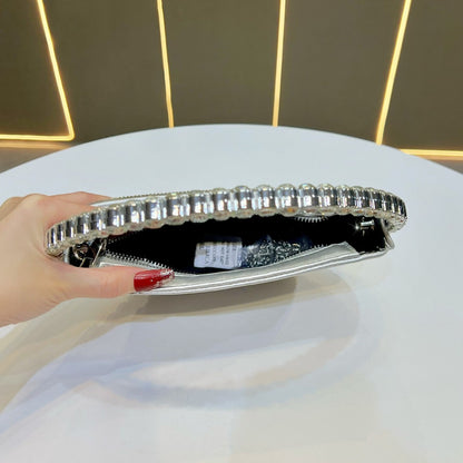 Rhinestone-besetzte Clutch