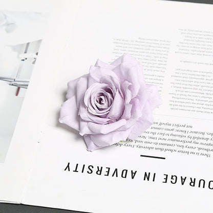 Florale Corsage für dekorative Trage- und Ausstellungszwecke