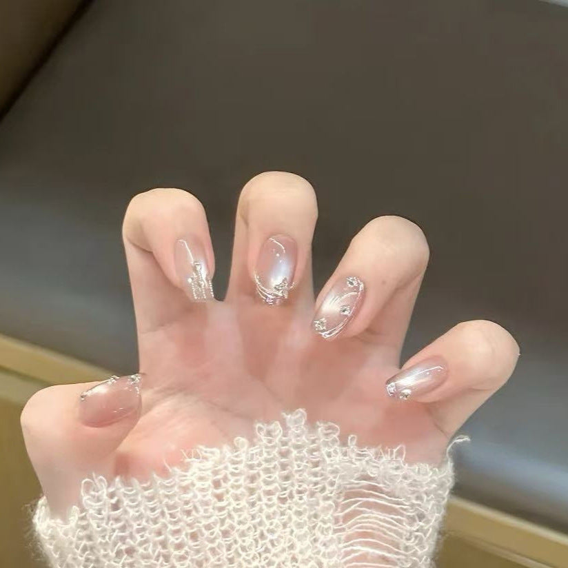 Kunstnägel mit Glamourösen Strass-Design Brehn