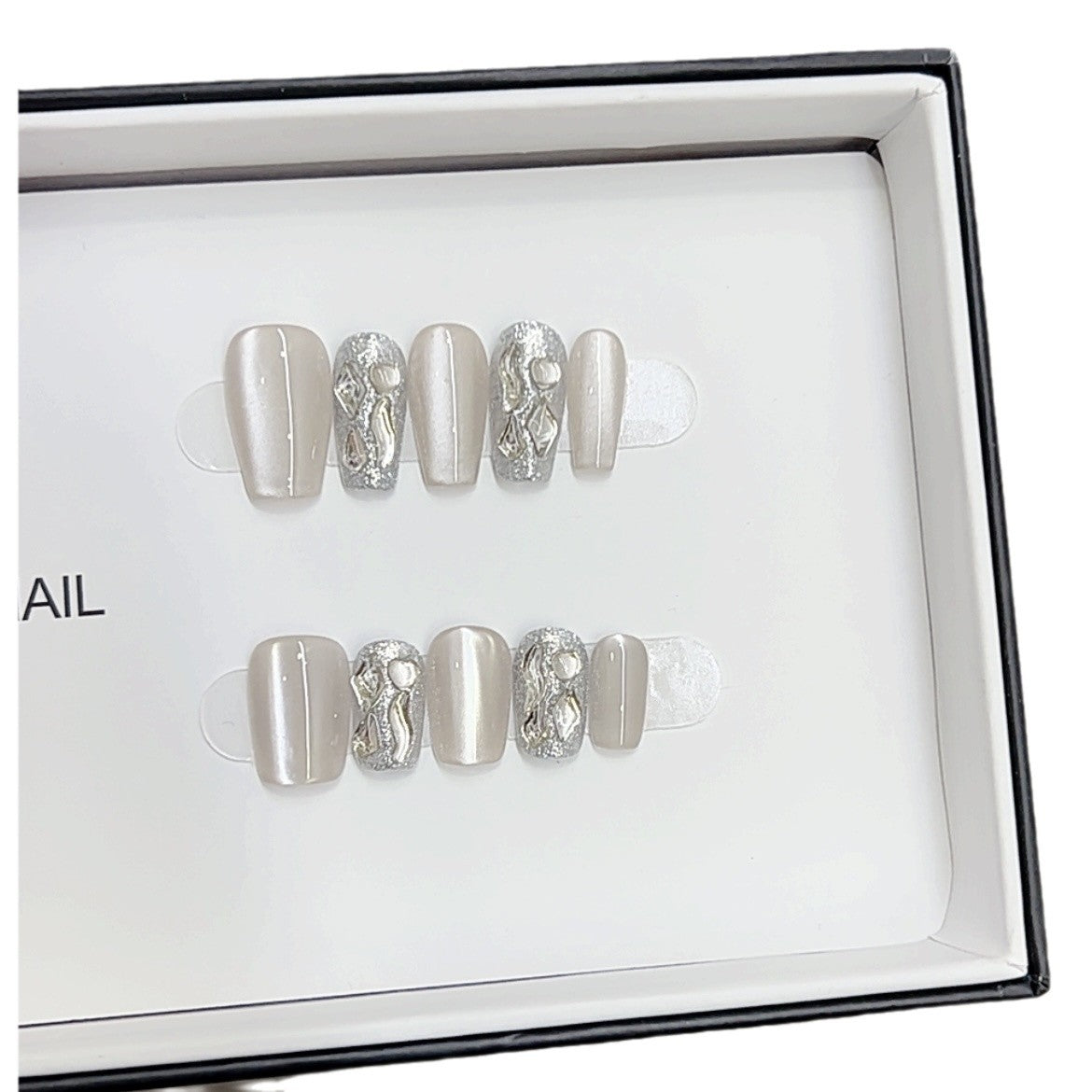Elegante Designer Press-On Nägel Set Brehn