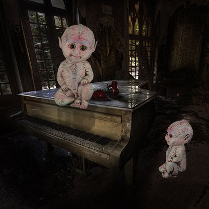 Realistische Baby Alien Figurine Brehn