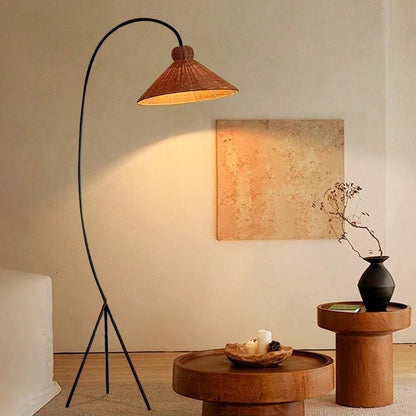 Moderne gebogene Stehlampe