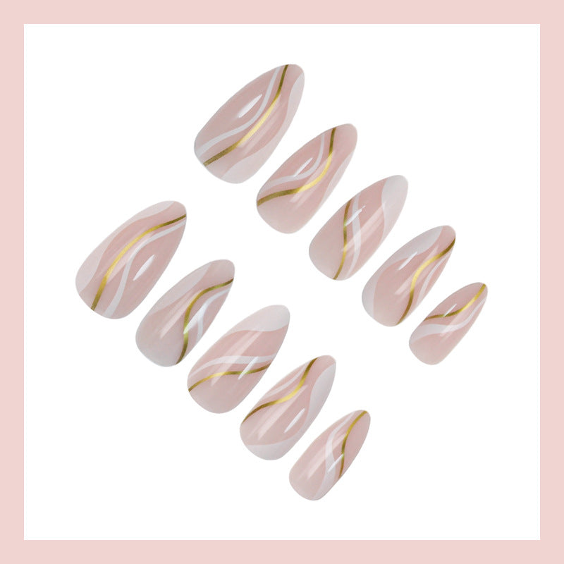 Kunstnagelset mit elegantem Schwung-Design Brehn