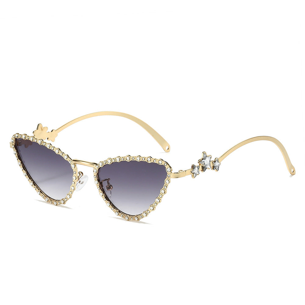 Glamouröse Cat-Eye-Sonnenbrille mit Kristallakzenten Brehn