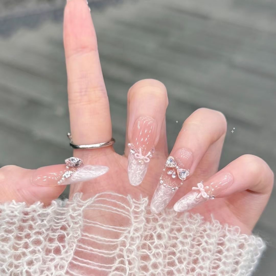 Luxuriöse dekorative Press-On Nagelverlängerungen Brehn