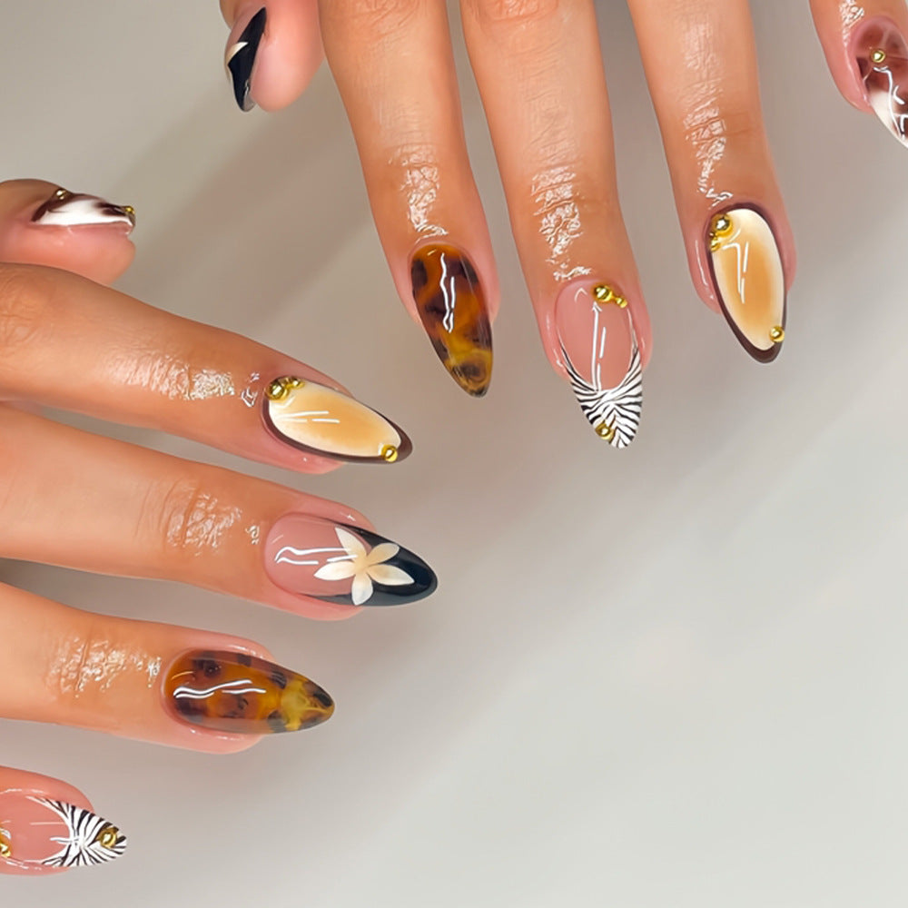 Künstlerisches Nageldesign-Kit Brehn