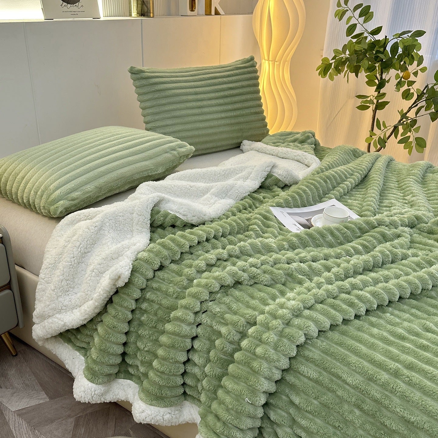 Luxuriöse Plüsch Streifen Fleece Decke