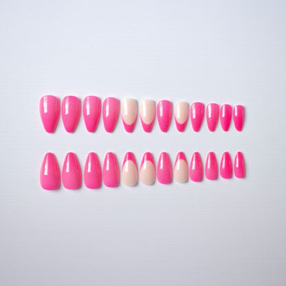 Stylische Stiletto-Nagelkunst