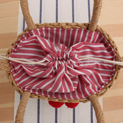 Korbtasche mit Gehäkeltem Kirschen-Design Brehn