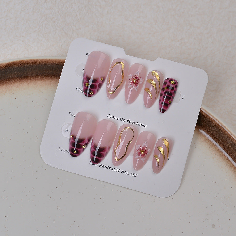Künstlerisches Press-On-Nageldesign-Set Brehn