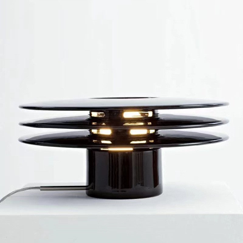 Moderne Tischlampe mit einstellbaren Licht-Einstellungen
