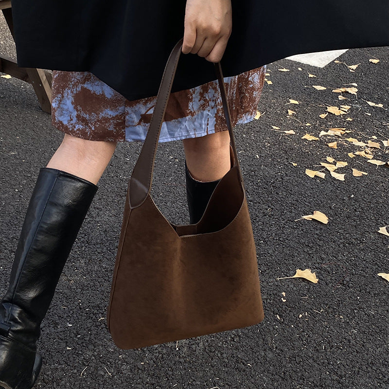 Suede Hobo Handtasche Brehn