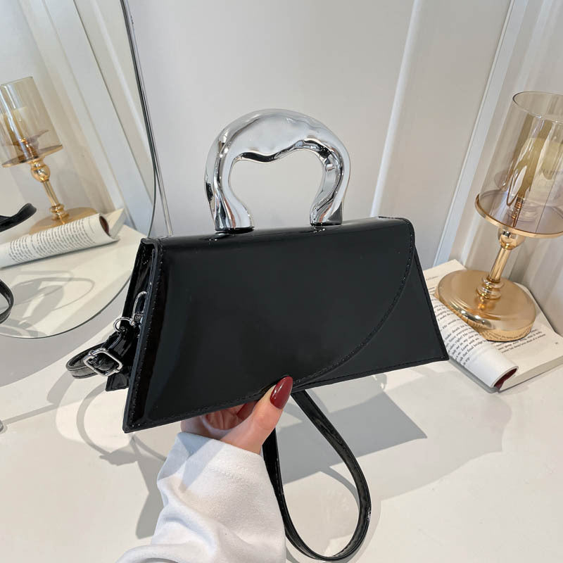 WoChic Lackleder Handtasche Brehn