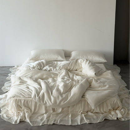 Bettwäsche-Set mit voluminösem Bettvolant und weichem Satin-Finish