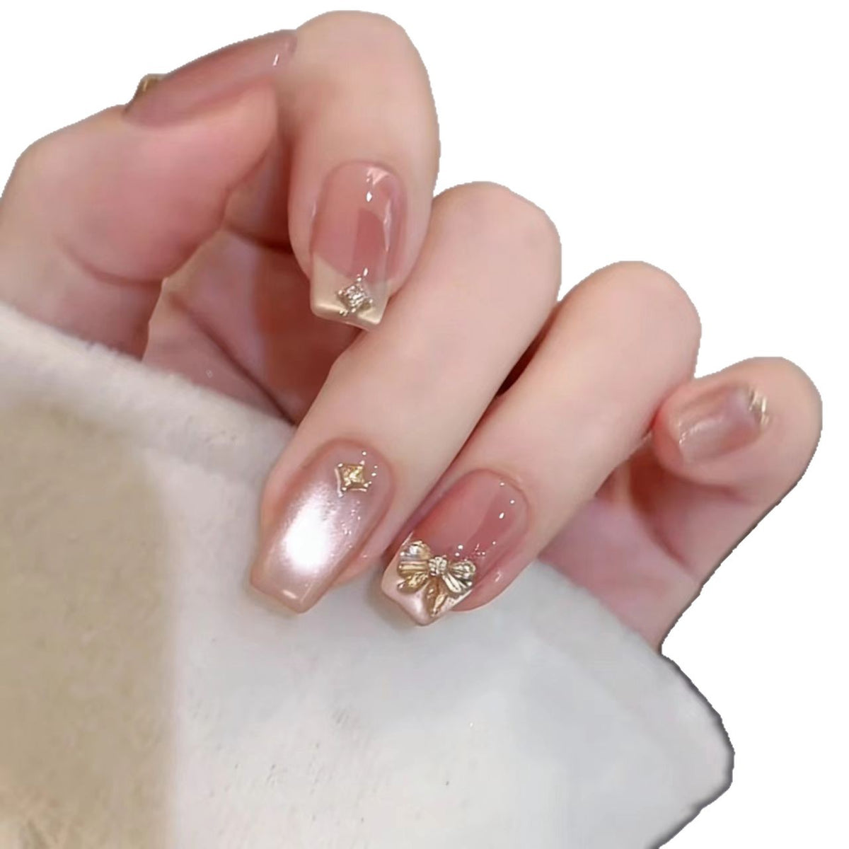 Elegante dekorative Nagelerweiterungen